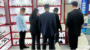 恒盛源头厂家生产拖链 尼龙拖链 静音拖链